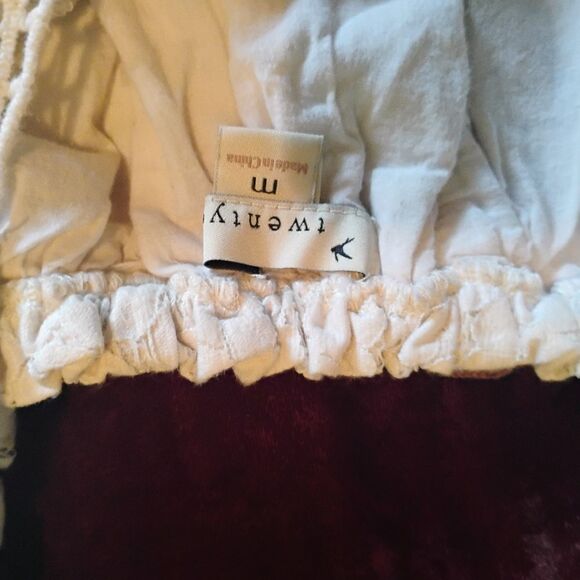 Twenty One Cream Ruffled Blouse with Cap Sleeves - Picture 6 of 16